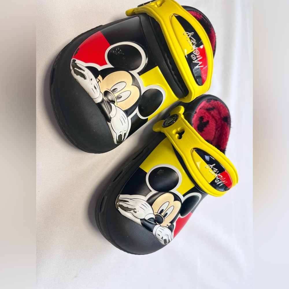 CROCS Disney Mickey Mouse black fur lined kids crocs SZ C 6/7 - Picture 2 of 10